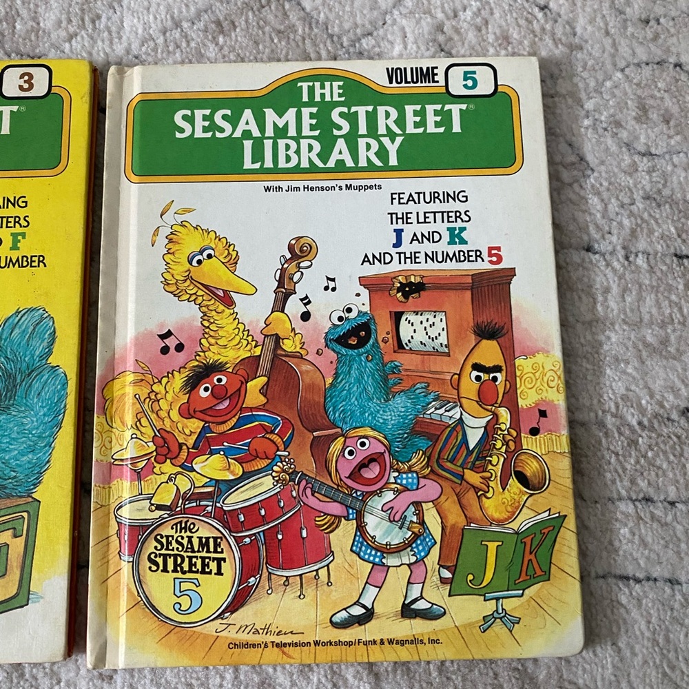 The Sesame Street Library Book Set - Picture 7 of 9
